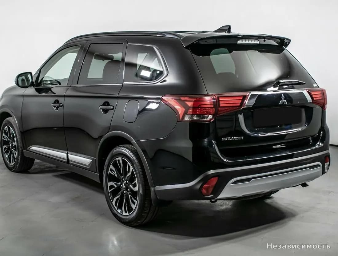 Mitsubishi Outlander 2022 с пробегом — фото 7