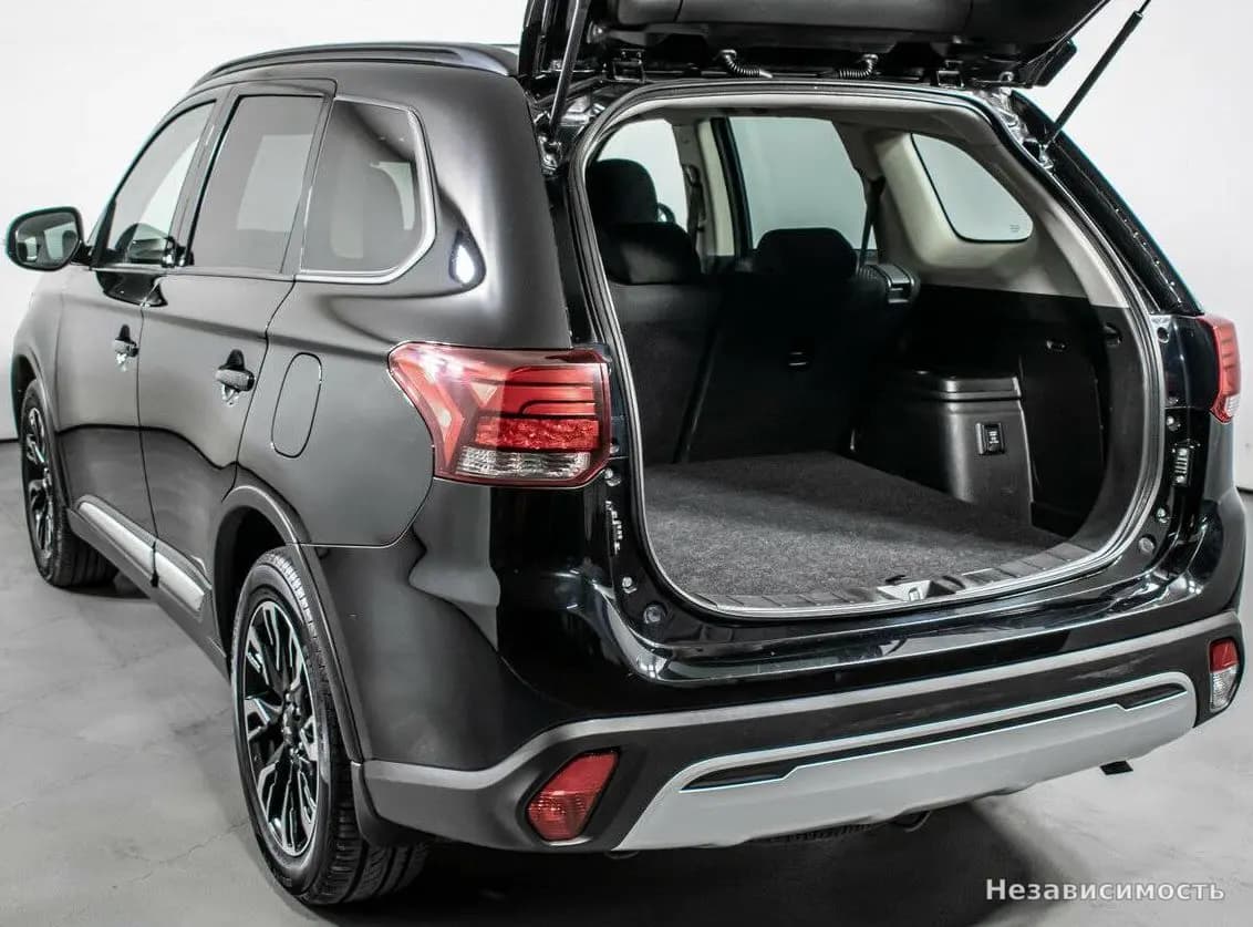 Mitsubishi Outlander 2022 с пробегом — фото 9