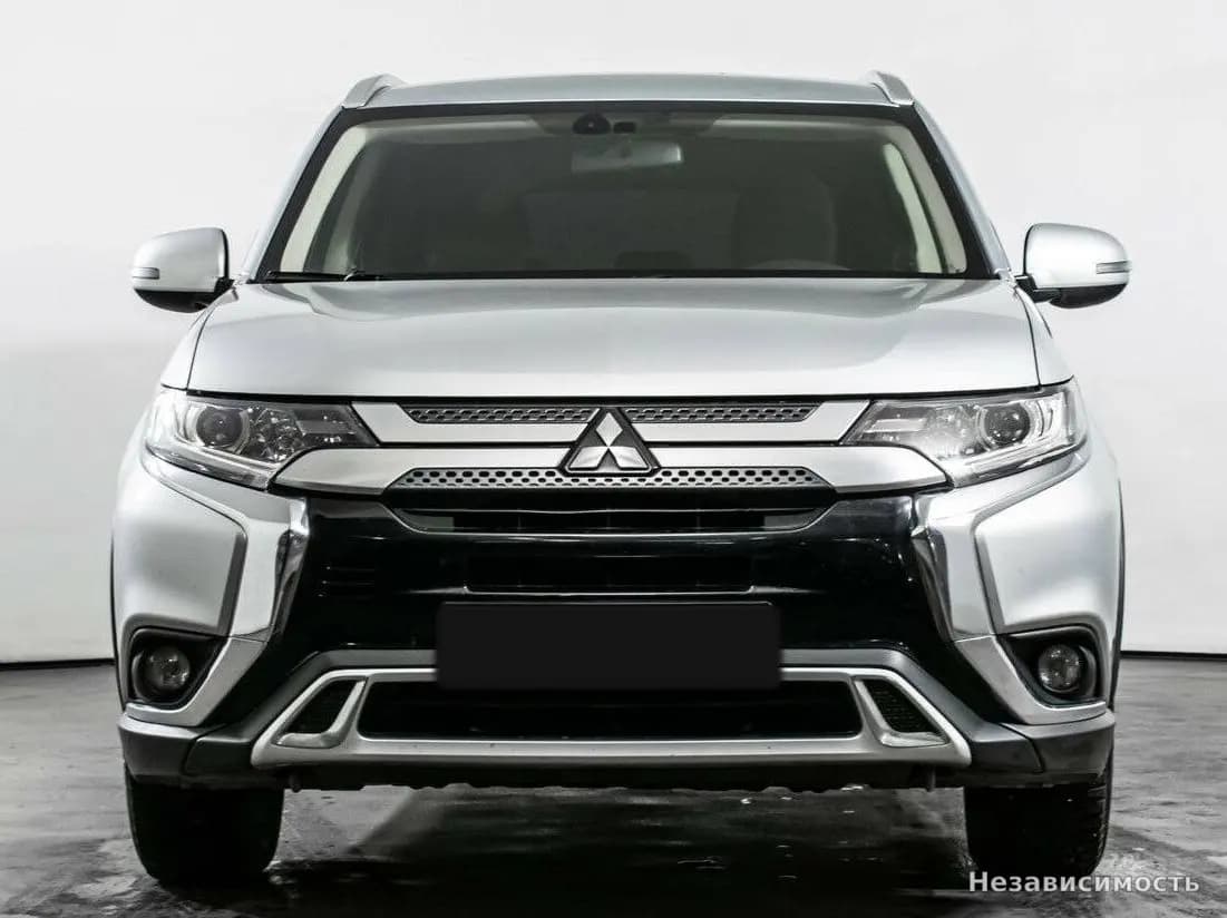 Mitsubishi Outlander 2018 с пробегом — фото 2