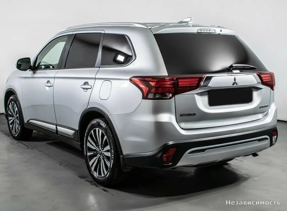 Mitsubishi Outlander 2018 с пробегом — фото 7