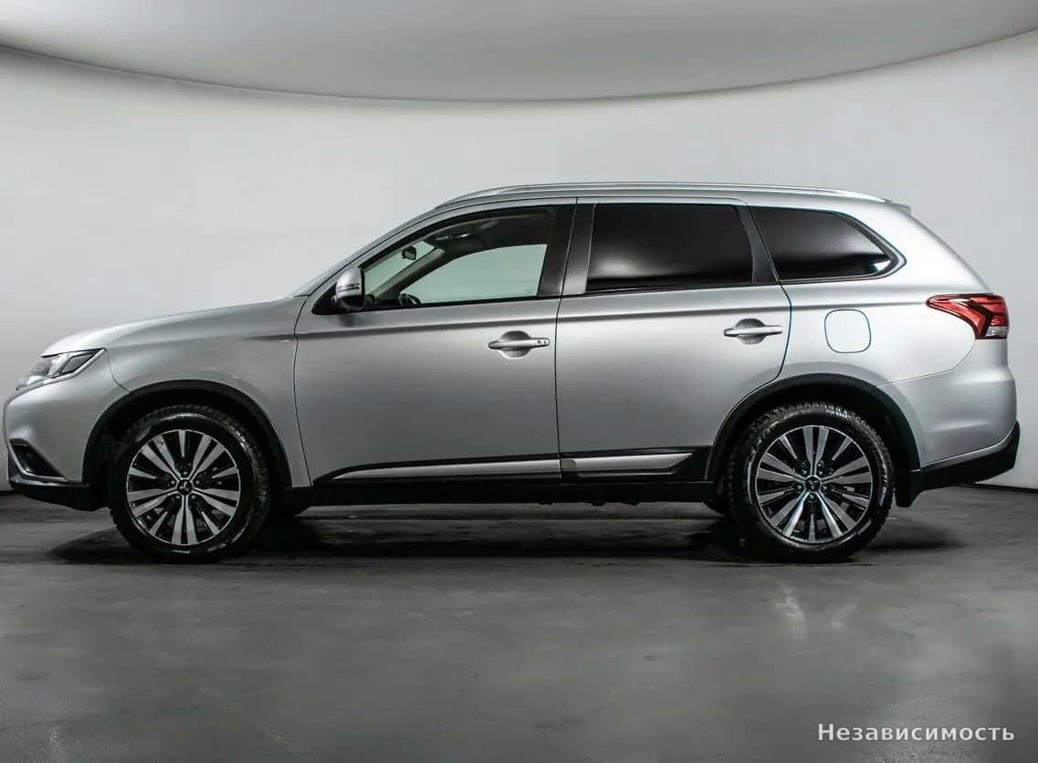 Mitsubishi Outlander 2018 с пробегом — фото 8