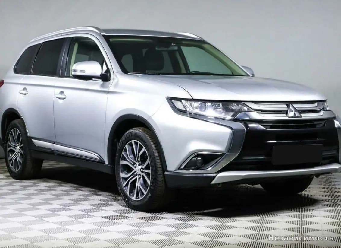 Mitsubishi Outlander 2017 с пробегом — фото 3