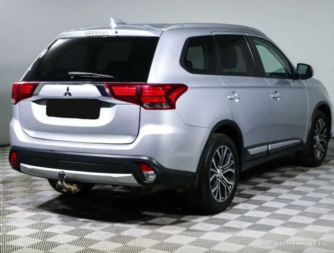 Mitsubishi Outlander 2017 с пробегом — фото 4