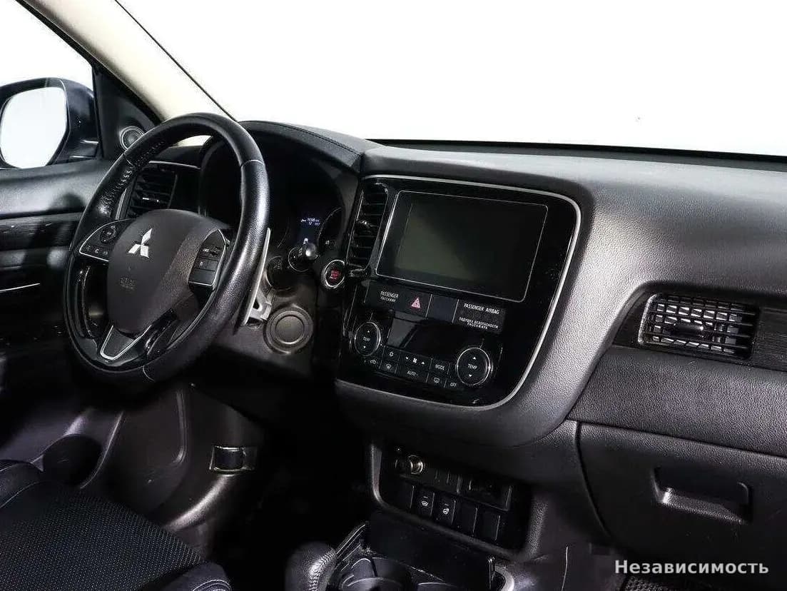 Mitsubishi Outlander 2017 с пробегом — фото 7