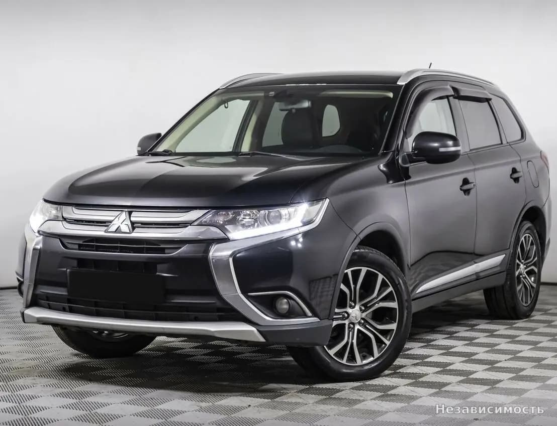 Mitsubishi Outlander, 2015 с пробегом