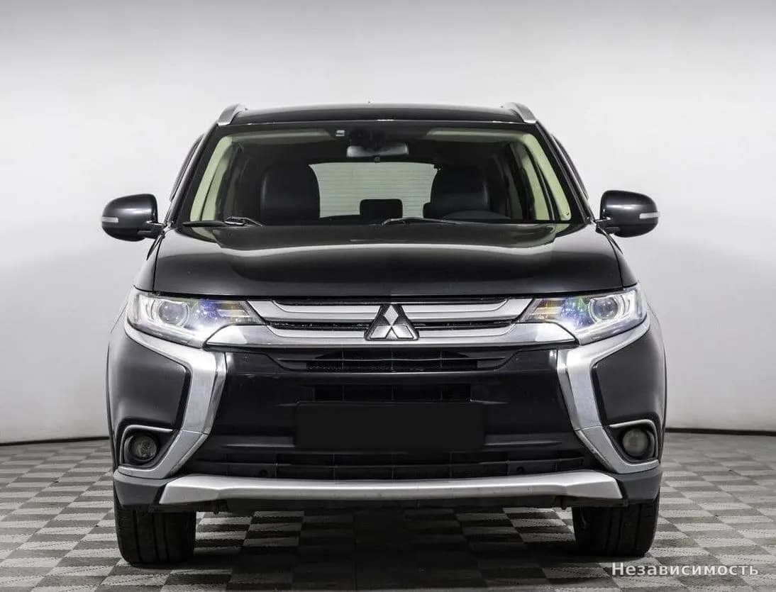 Mitsubishi Outlander 2015 с пробегом — фото 2