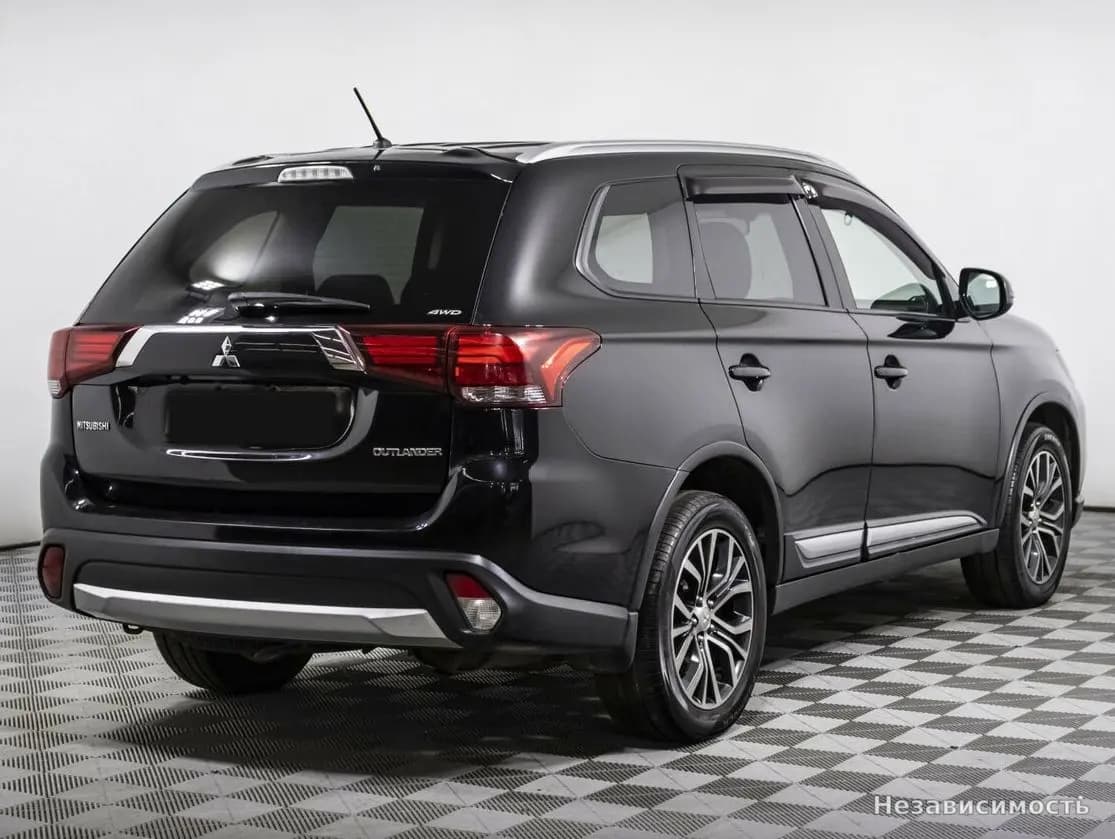 Mitsubishi Outlander 2015 с пробегом — фото 4