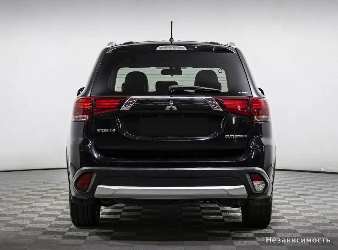 Mitsubishi Outlander 2015 с пробегом — фото 5