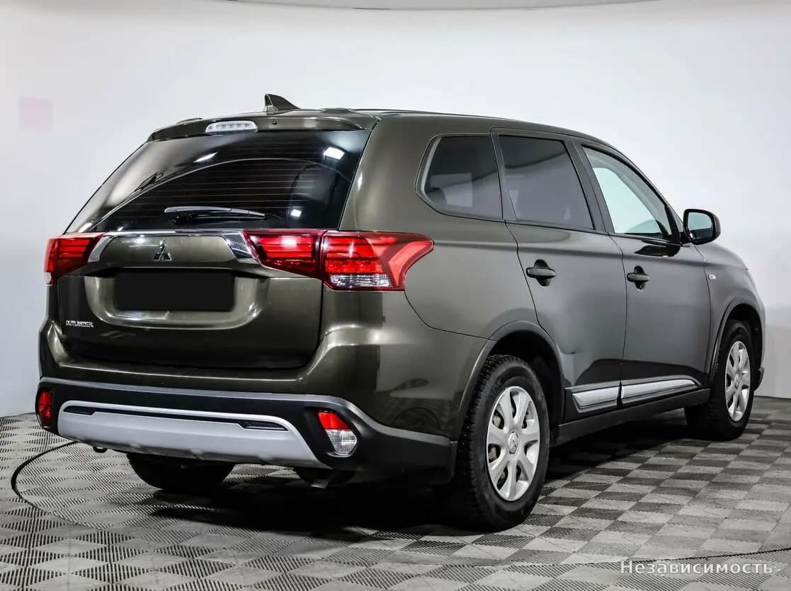Mitsubishi Outlander 2020 с пробегом — фото 5