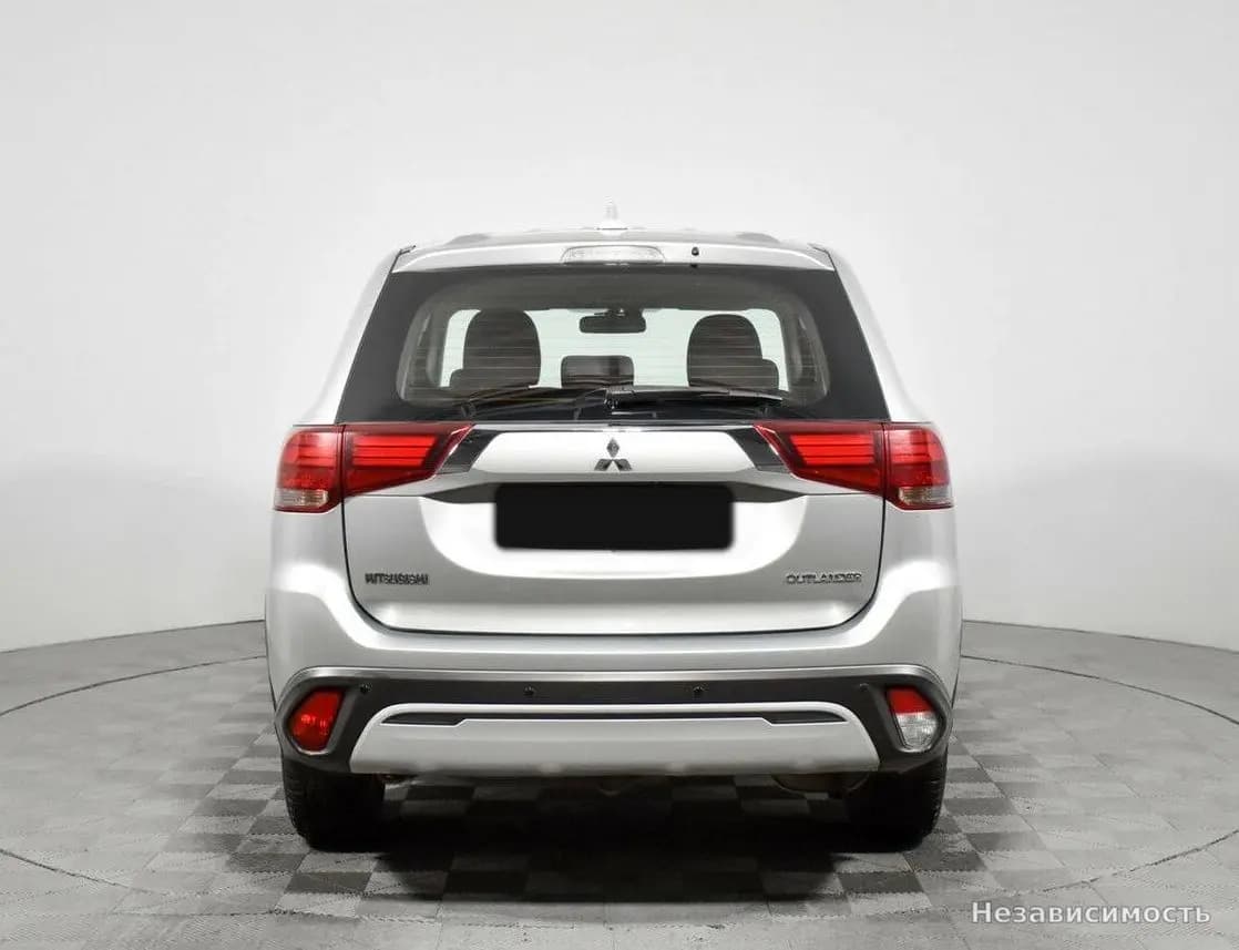Mitsubishi Outlander 2018 с пробегом — фото 5