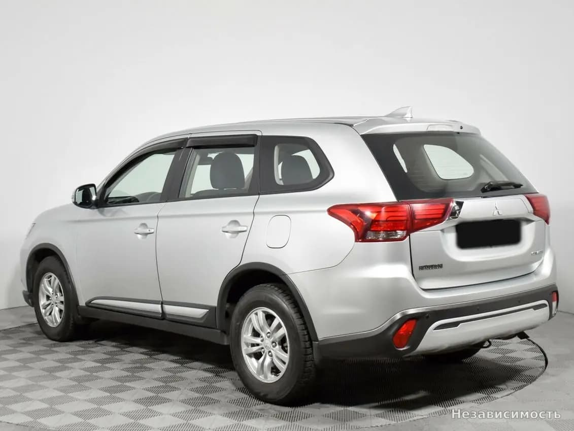 Mitsubishi Outlander 2018 с пробегом — фото 6