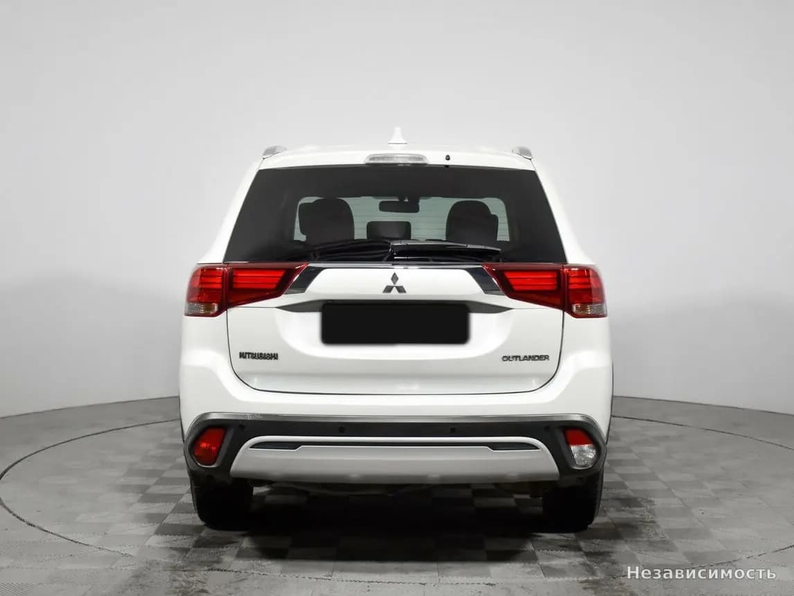 Mitsubishi Outlander 2019 с пробегом — фото 5