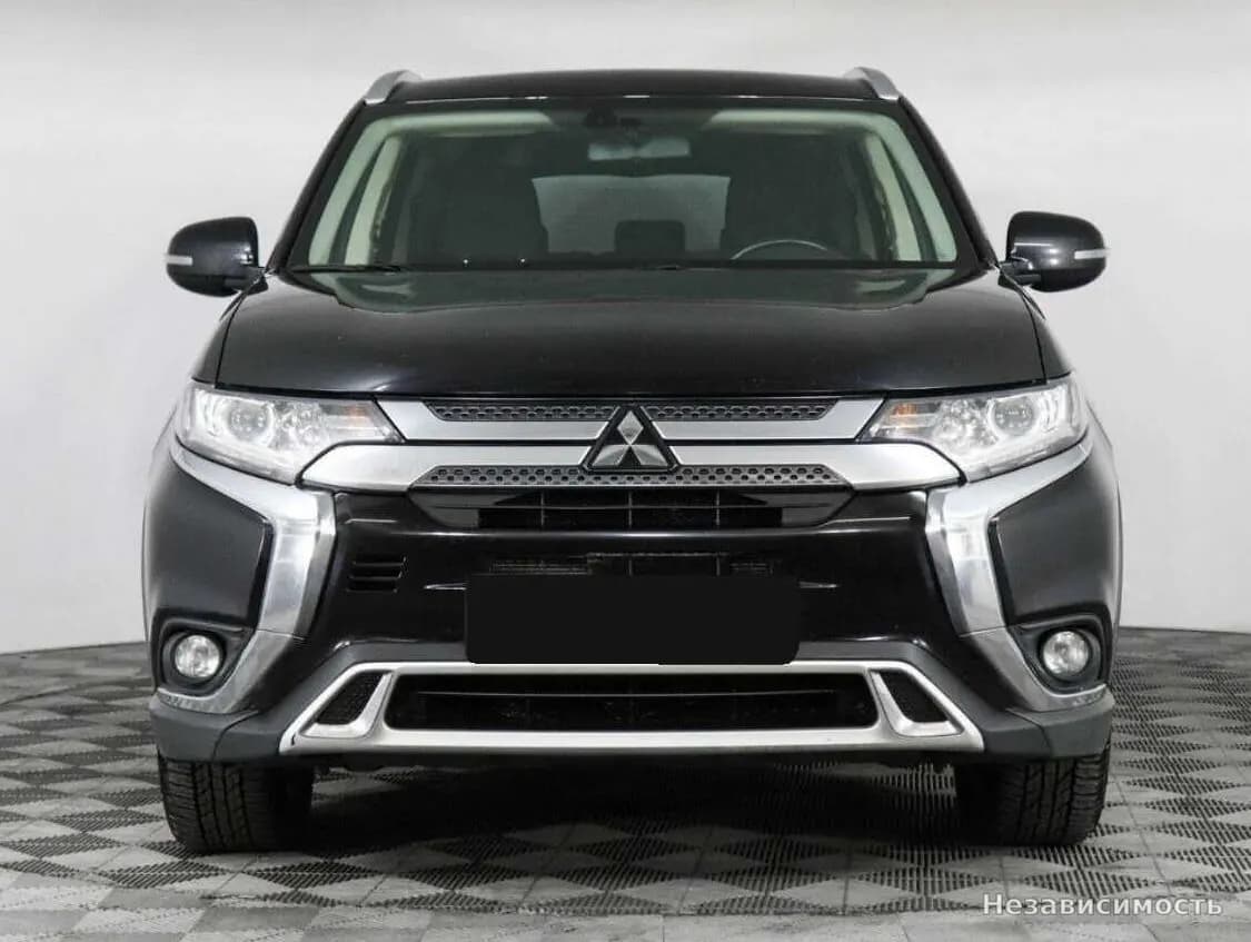 Mitsubishi Outlander 2019 с пробегом — фото 2