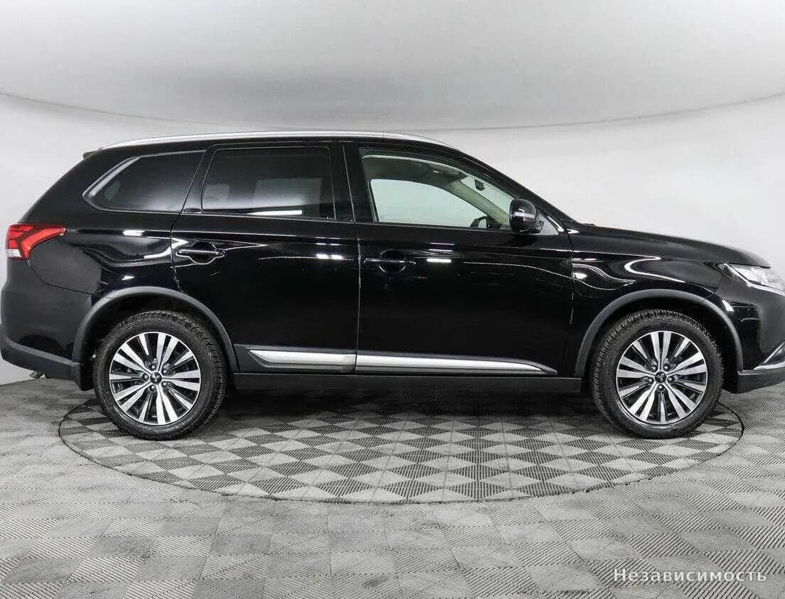 Mitsubishi Outlander 2019 с пробегом — фото 4