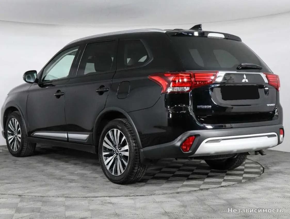 Mitsubishi Outlander 2019 с пробегом — фото 7