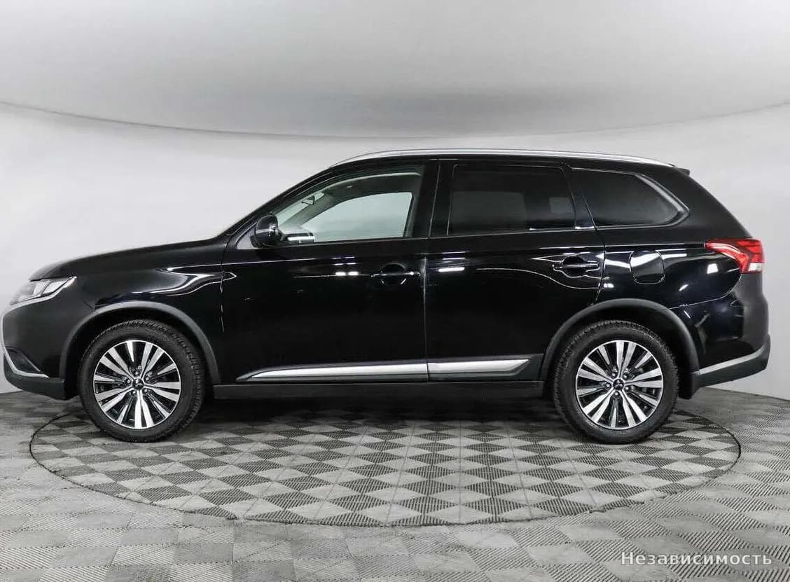 Mitsubishi Outlander 2019 с пробегом — фото 8