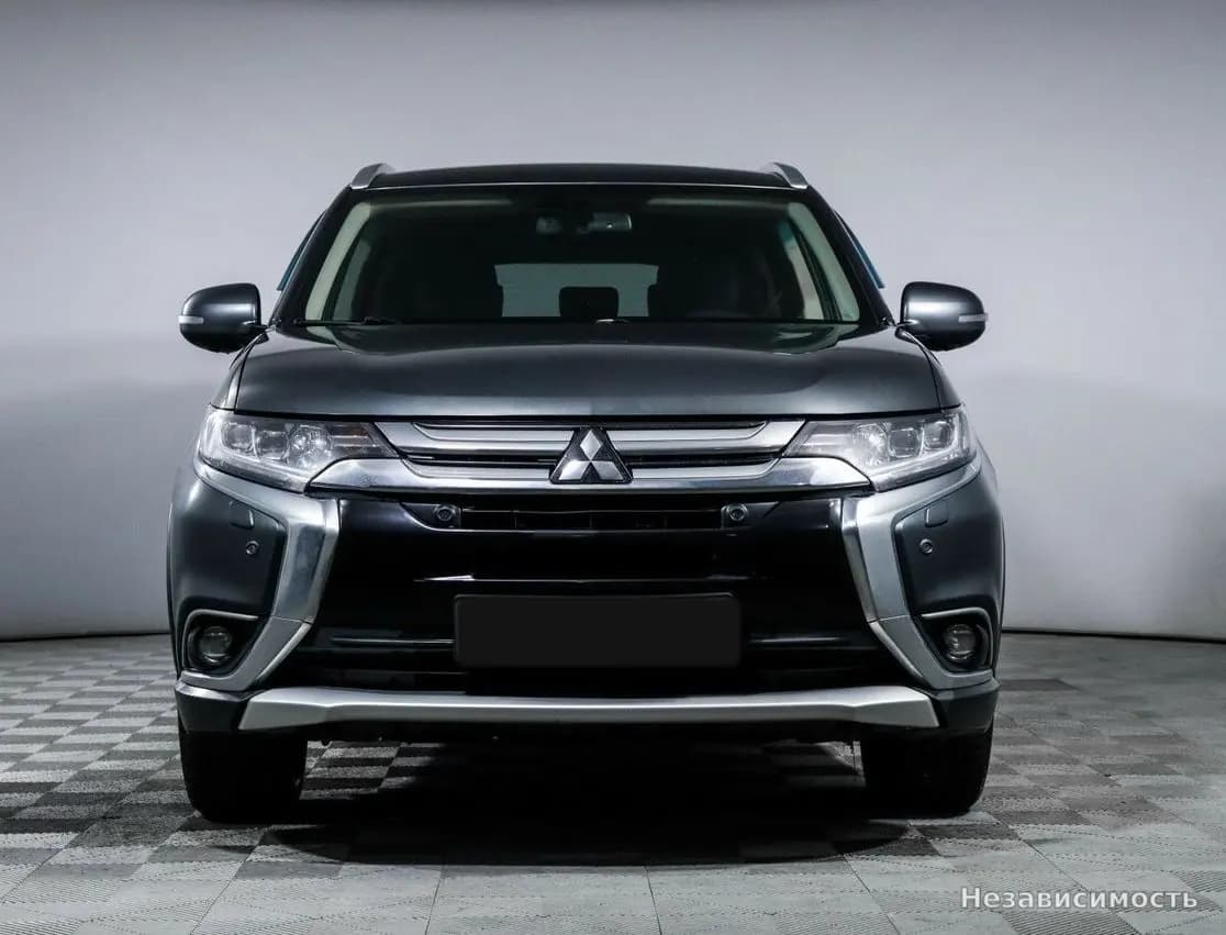Mitsubishi Outlander 2018 с пробегом — фото 2