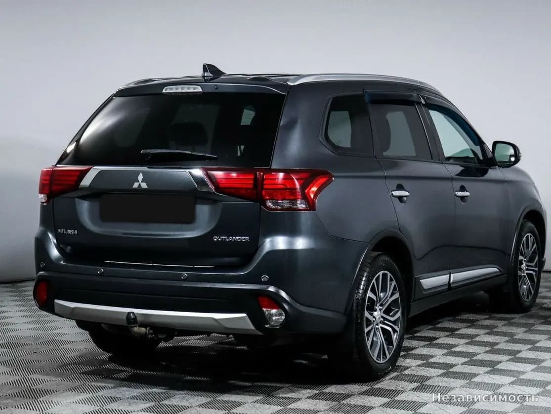 Mitsubishi Outlander 2018 с пробегом — фото 3