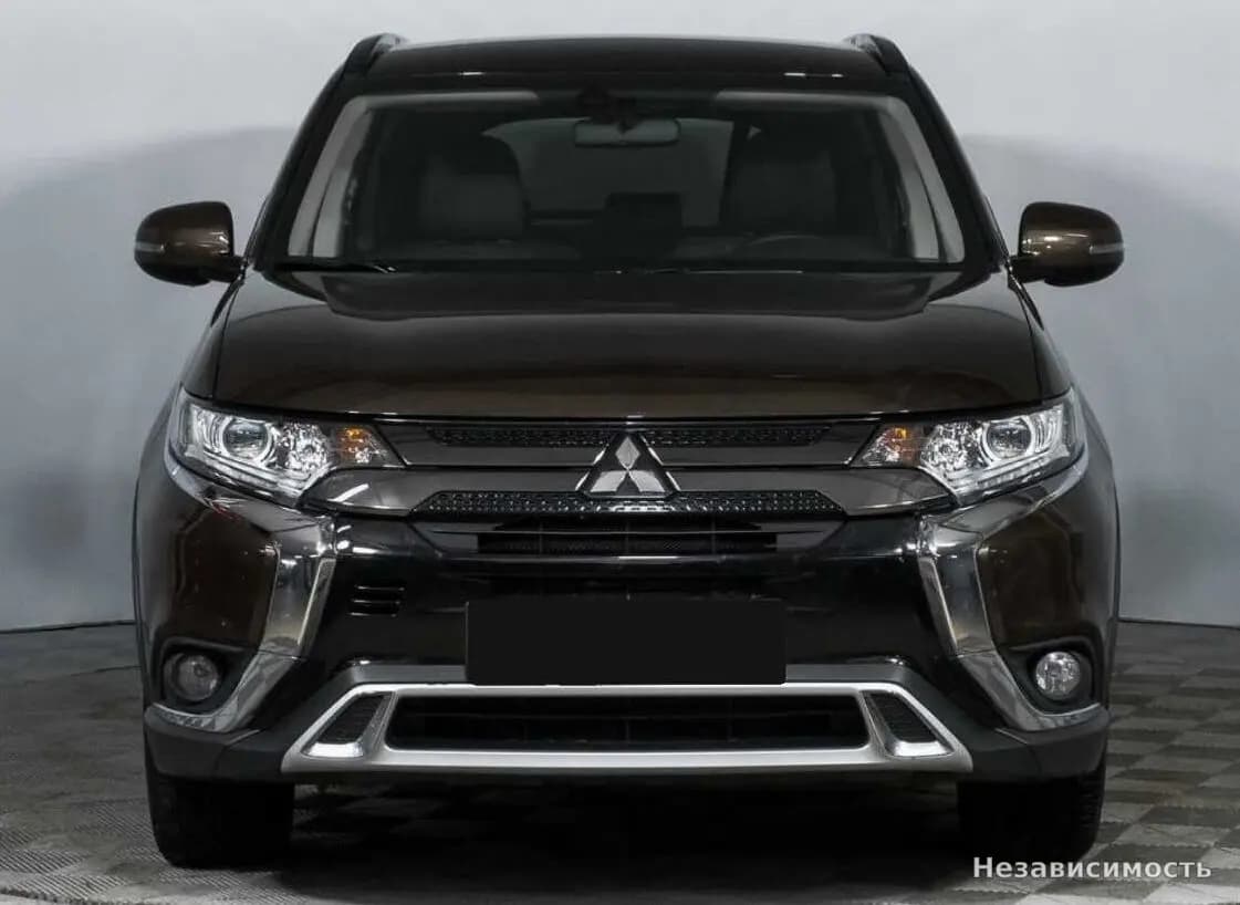 Mitsubishi Outlander 2021 с пробегом — фото 2