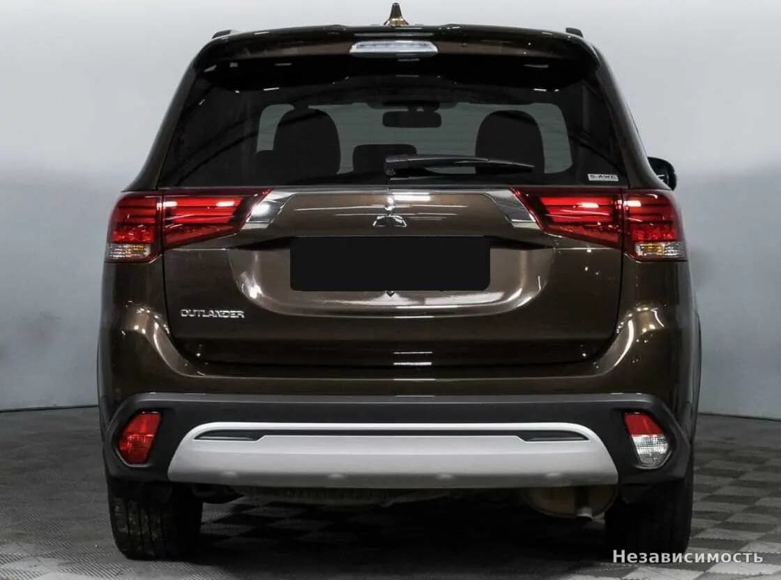 Mitsubishi Outlander 2021 с пробегом — фото 6