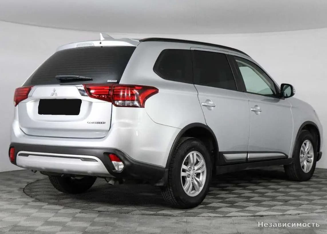 Mitsubishi Outlander 2022 с пробегом — фото 5
