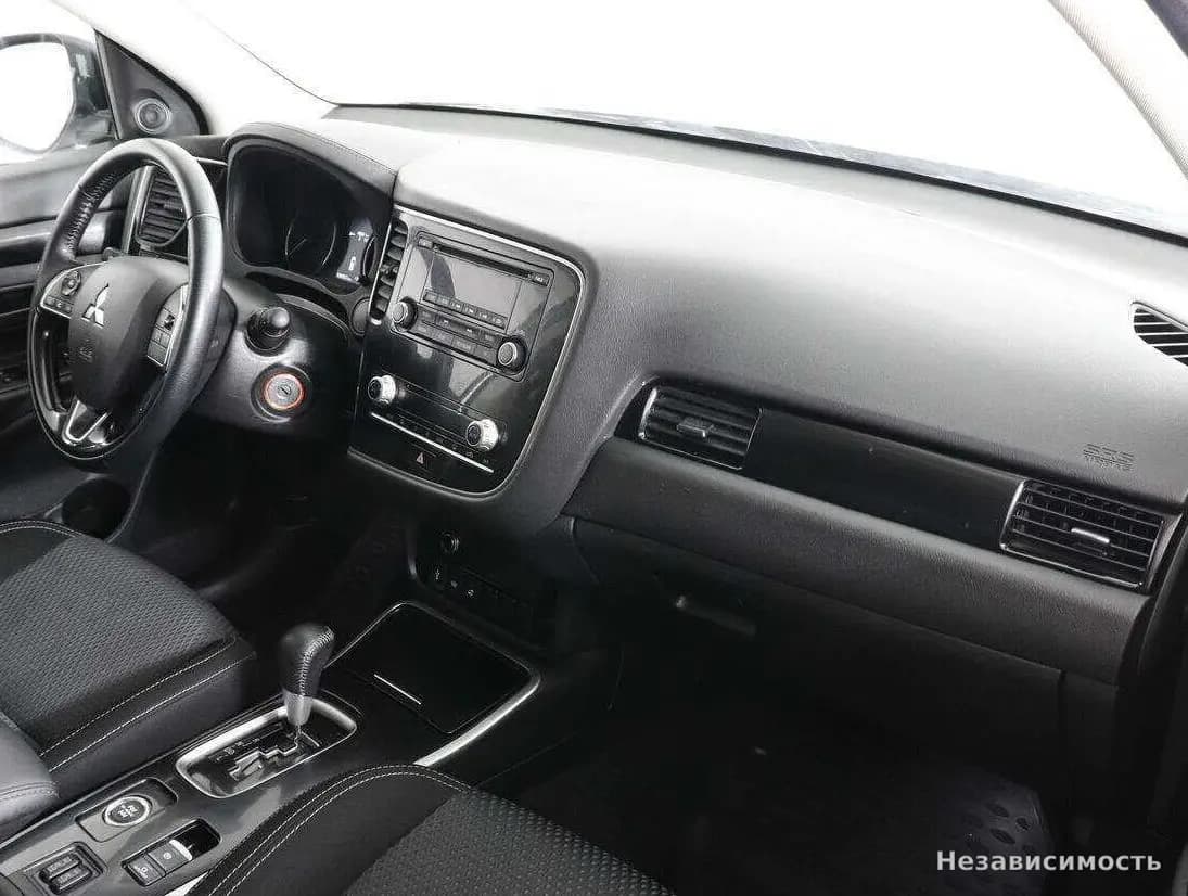 Mitsubishi Outlander 2022 с пробегом — фото 8