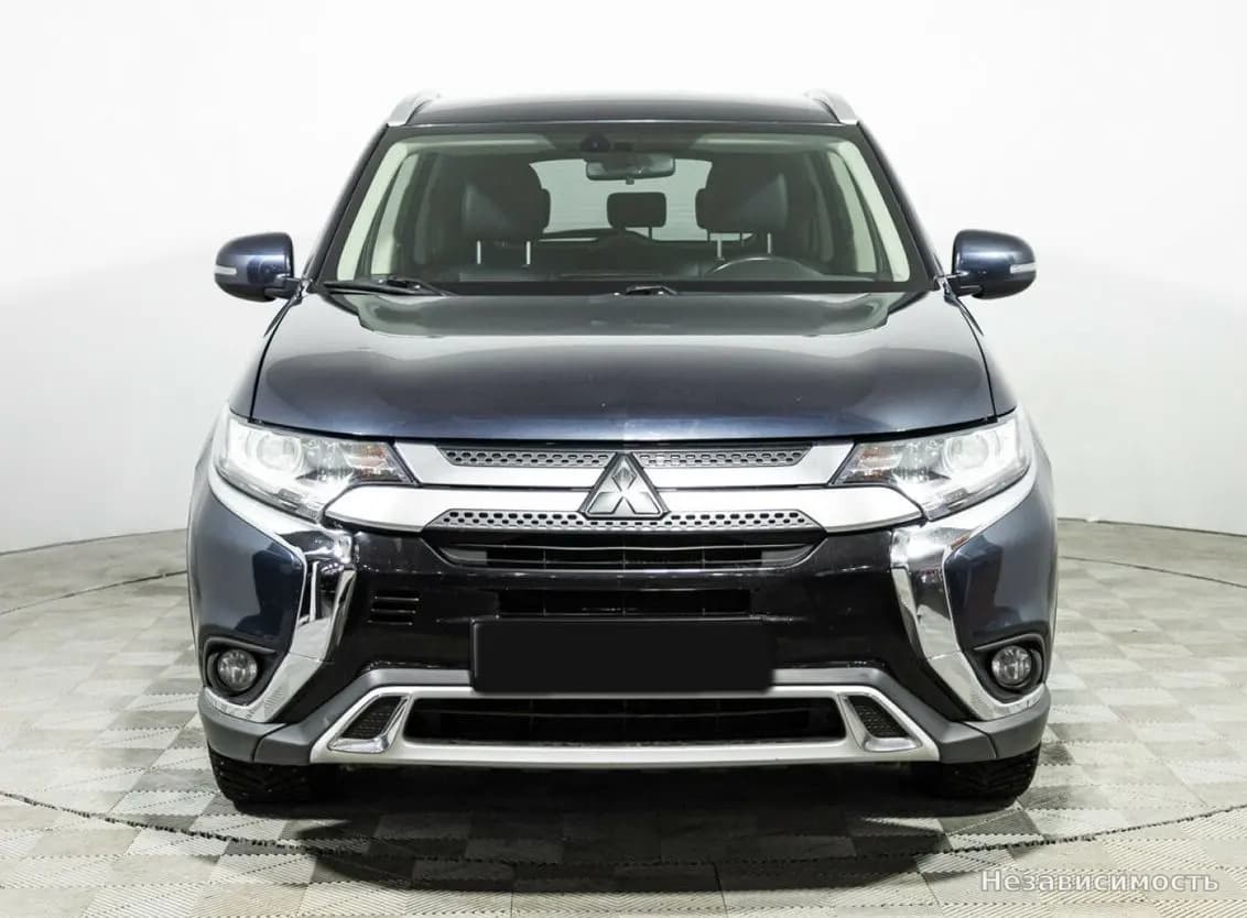 Mitsubishi Outlander 2019 с пробегом — фото 2