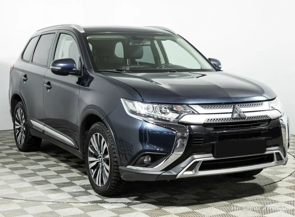 Mitsubishi Outlander 2019 с пробегом — фото 3