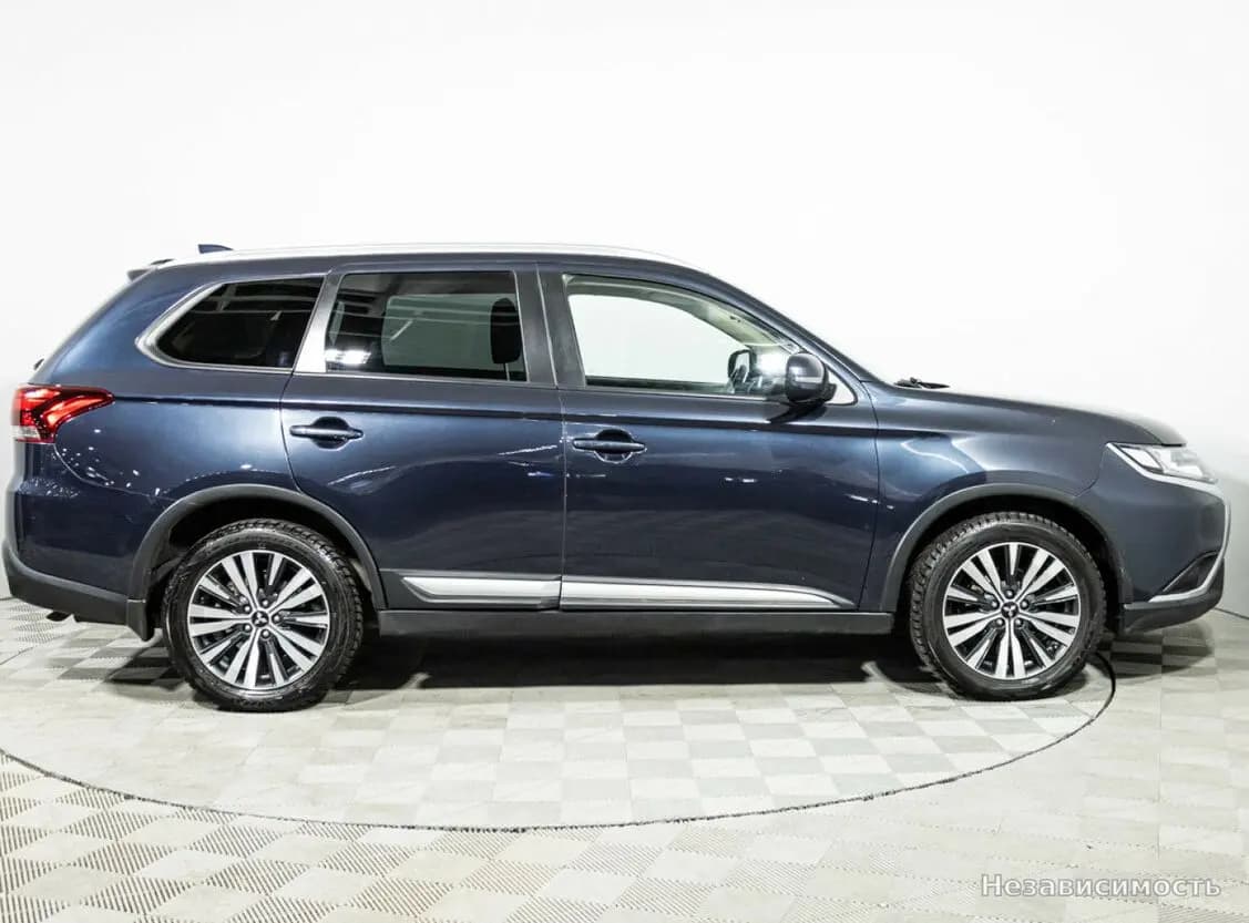 Mitsubishi Outlander 2019 с пробегом — фото 4