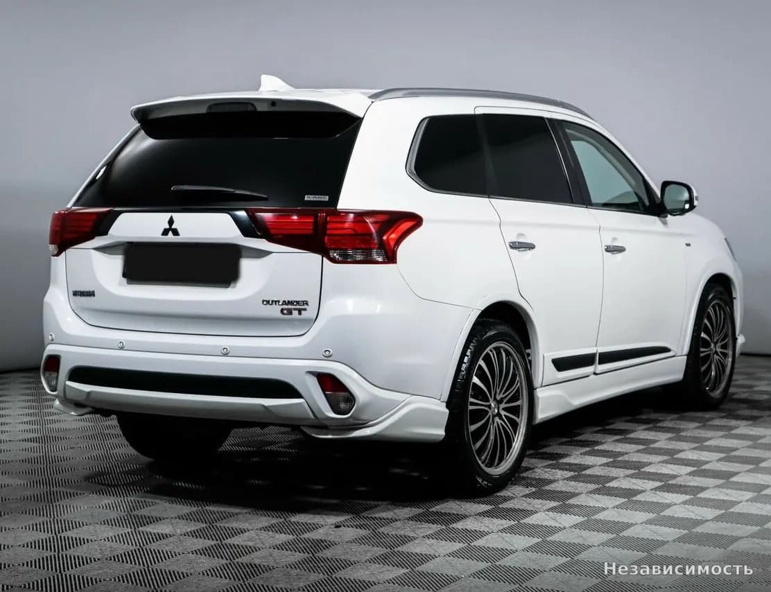 Mitsubishi Outlander 2018 с пробегом — фото 5