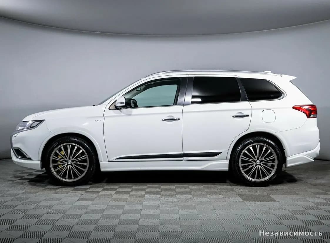 Mitsubishi Outlander 2018 с пробегом — фото 8