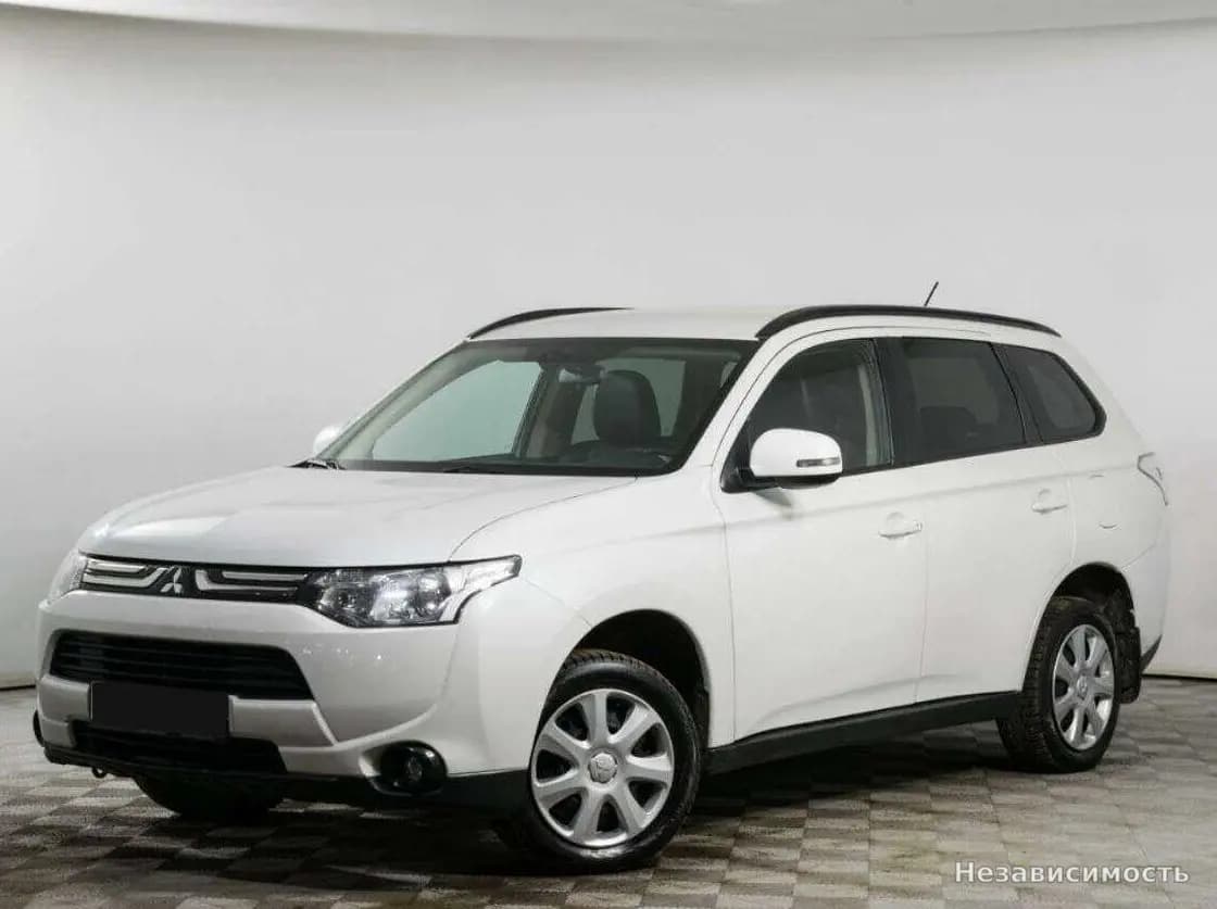 Mitsubishi Outlander, 2013 с пробегом