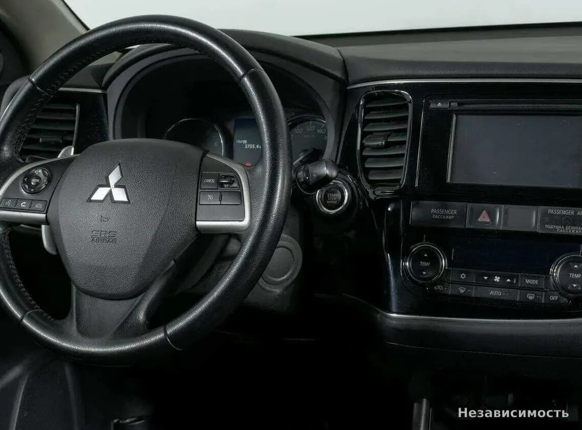 Mitsubishi Outlander 2013 с пробегом — фото 10