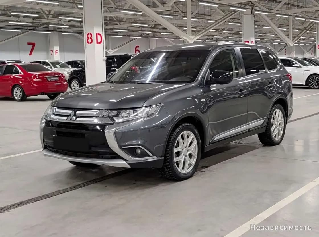 Mitsubishi Outlander 2016 с пробегом — фото 1