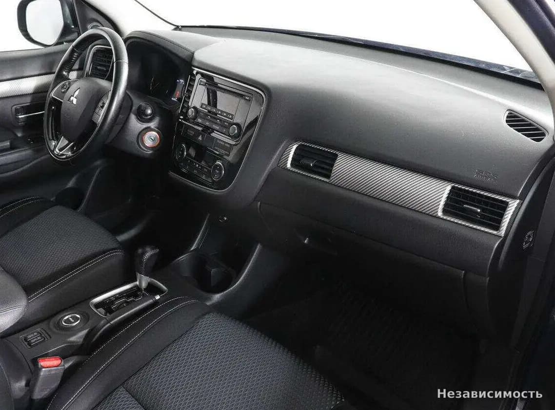 Mitsubishi Outlander 2016 с пробегом — фото 10