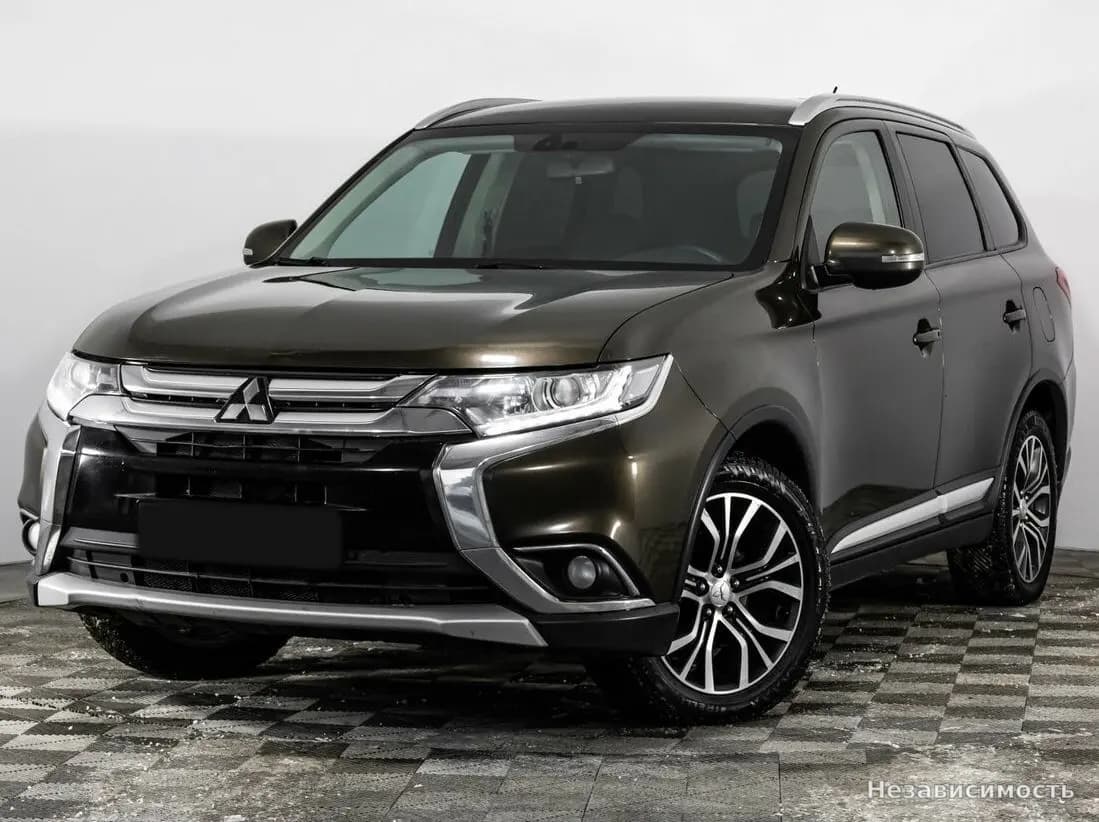 Mitsubishi Outlander, 2015 с пробегом