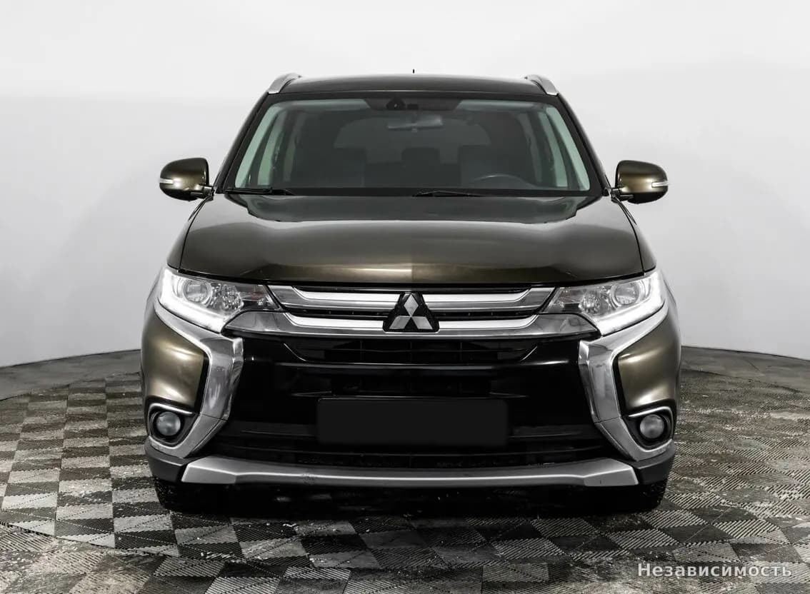 Mitsubishi Outlander 2015 с пробегом — фото 2