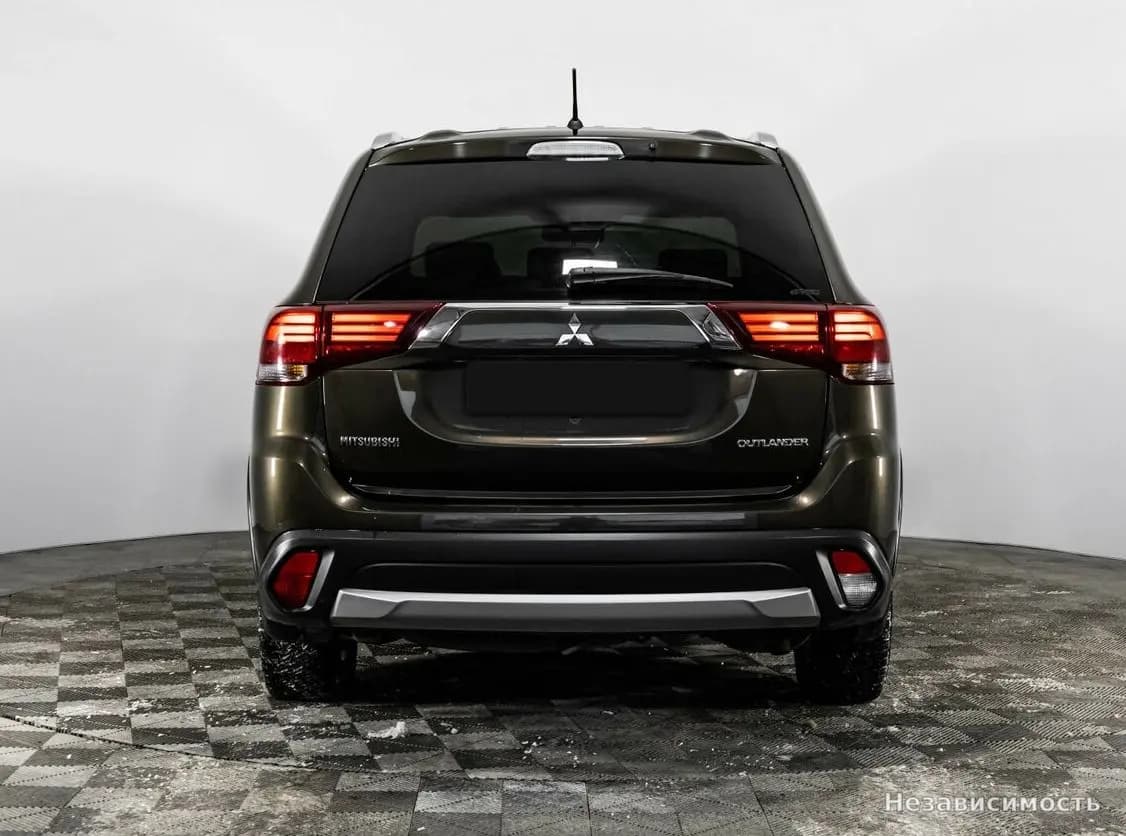 Mitsubishi Outlander 2015 с пробегом — фото 5