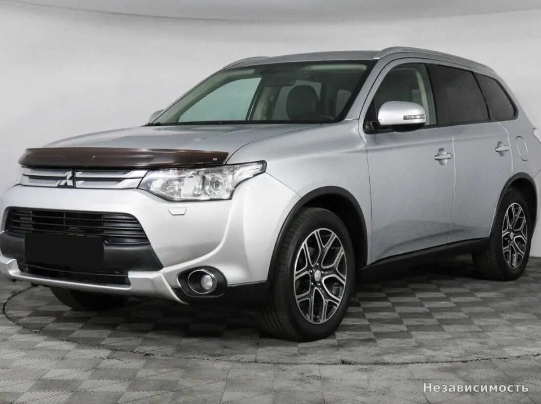 Mitsubishi Outlander, 2014 с пробегом