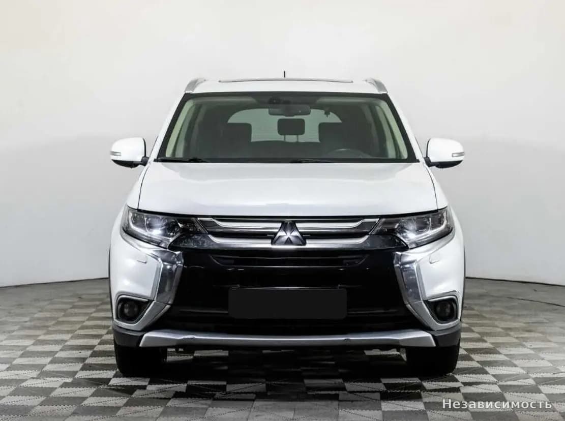 Mitsubishi Outlander 2016 с пробегом — фото 2