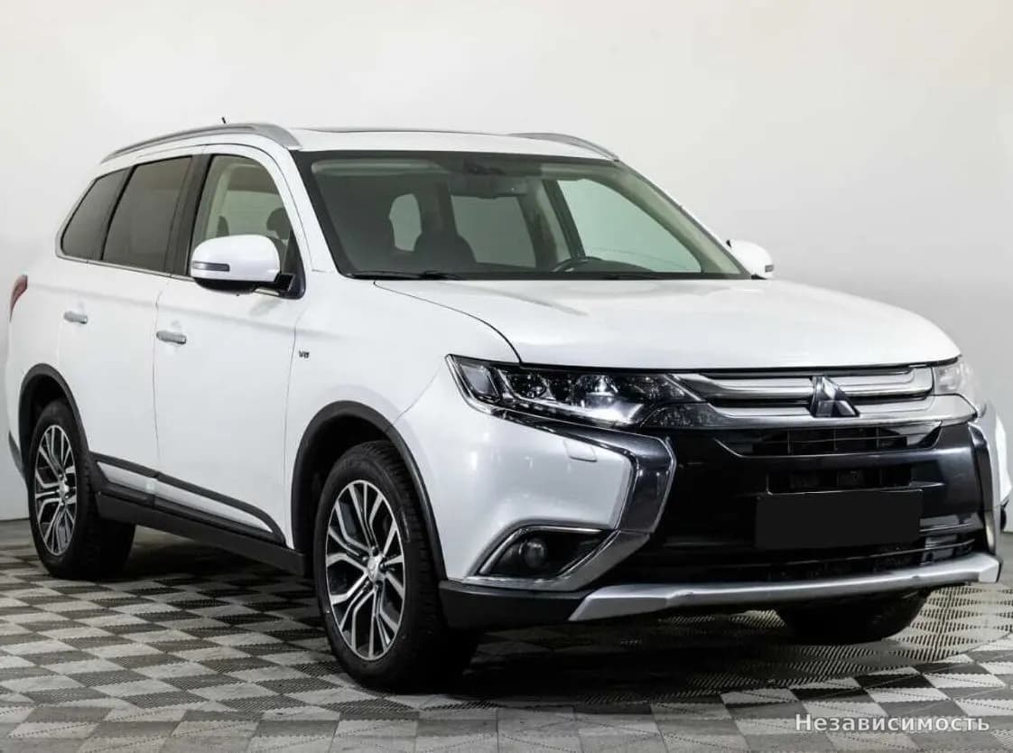 Mitsubishi Outlander 2016 с пробегом — фото 3