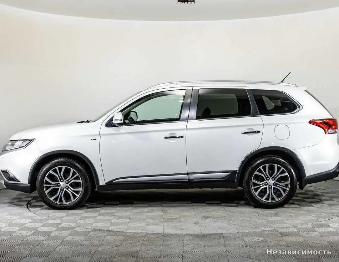 Mitsubishi Outlander 2016 с пробегом — фото 8