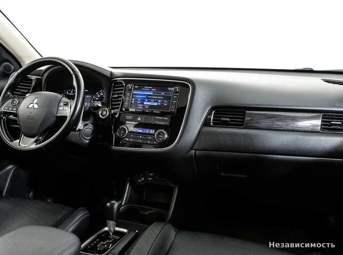 Mitsubishi Outlander 2016 с пробегом — фото 9