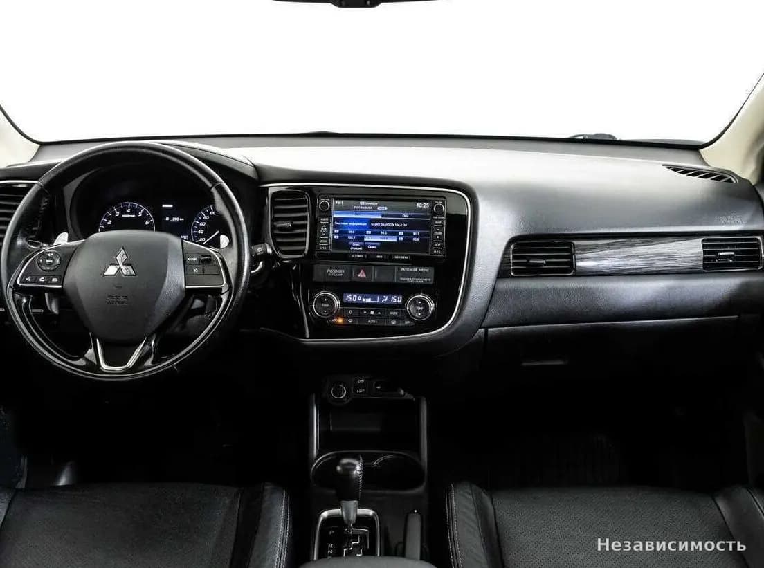 Mitsubishi Outlander 2016 с пробегом — фото 10
