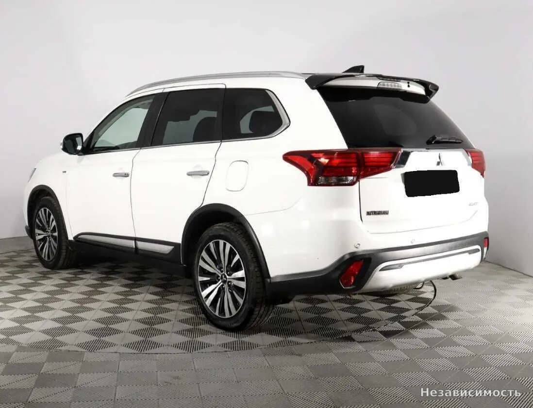 Mitsubishi Outlander 2019 с пробегом — фото 6
