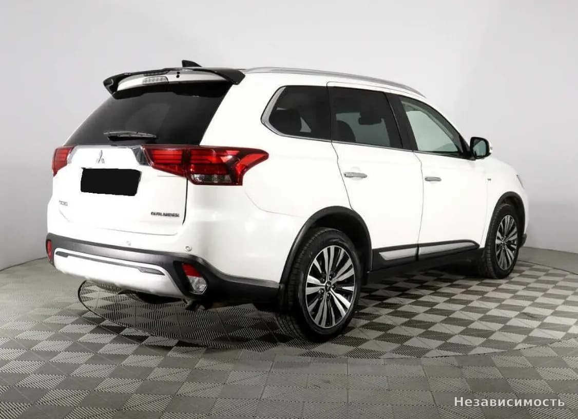 Mitsubishi Outlander 2019 с пробегом — фото 8