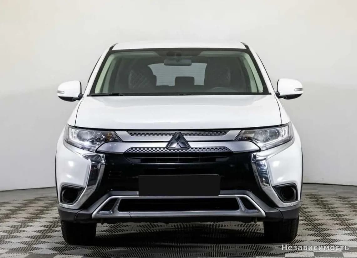 Mitsubishi Outlander 2020 с пробегом — фото 2