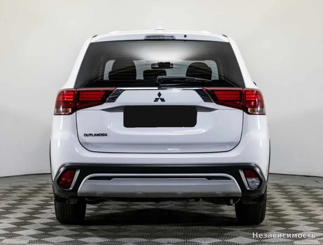 Mitsubishi Outlander 2020 с пробегом — фото 5