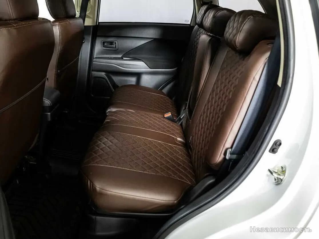 Mitsubishi Outlander 2020 с пробегом — фото 8