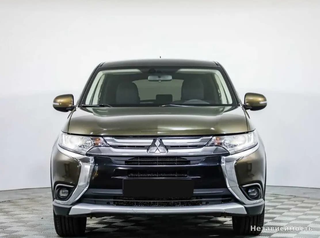 Mitsubishi Outlander, 2015 с пробегом